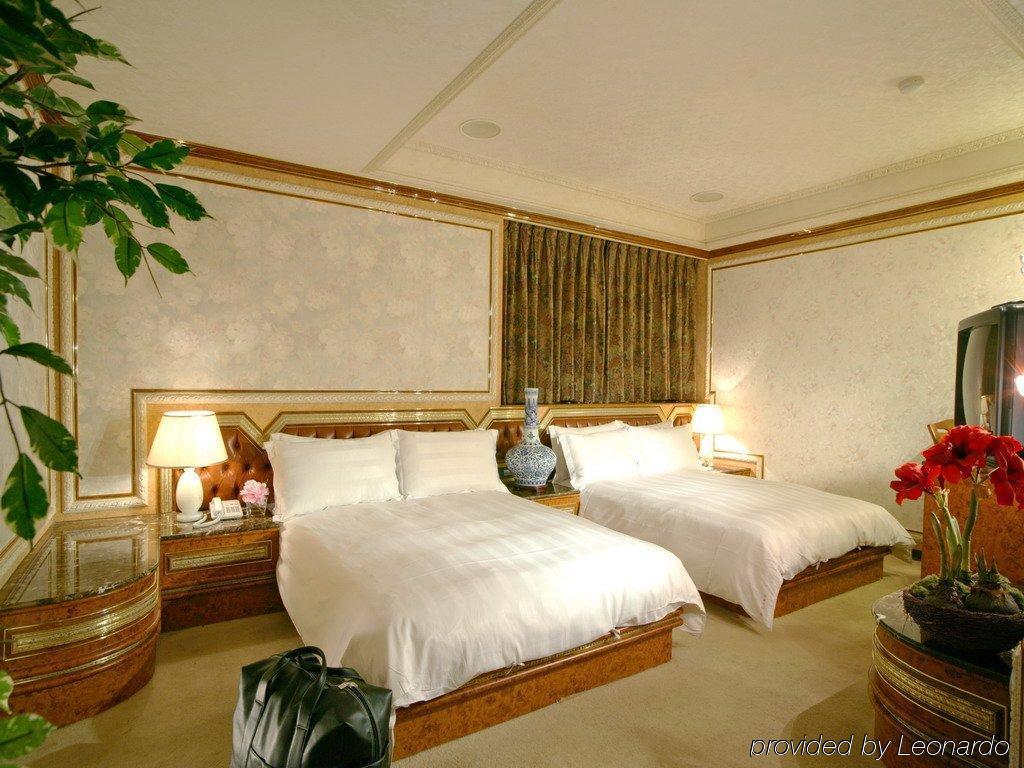 Baron'S Hot Spring Hotel Цзяосі Екстер'єр фото